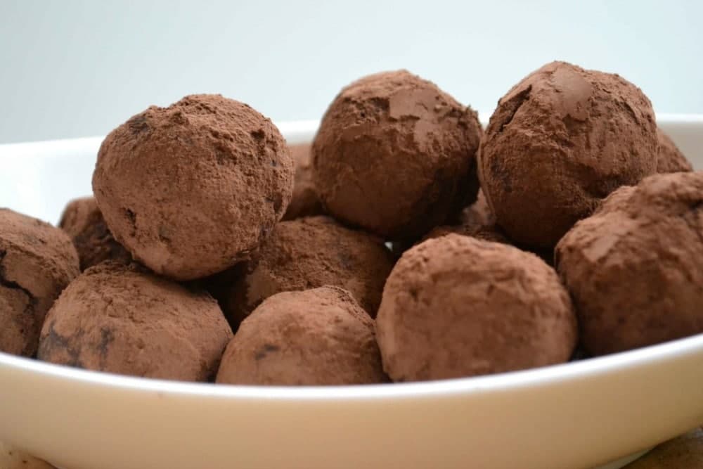 Chocolate Raspberry Paleo Truffles