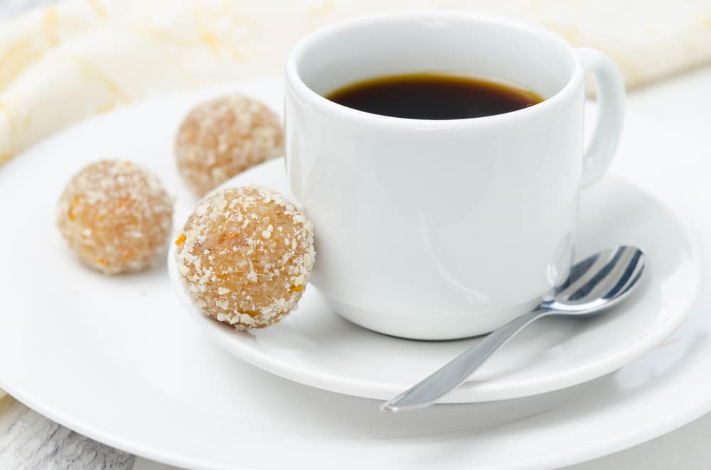 Paleo Pumpkin Spice Coconut Balls